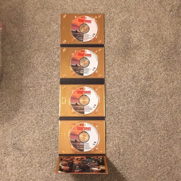 THE SOPRANOS - The Complete Third Season Box Set! - Picture 11 of 16